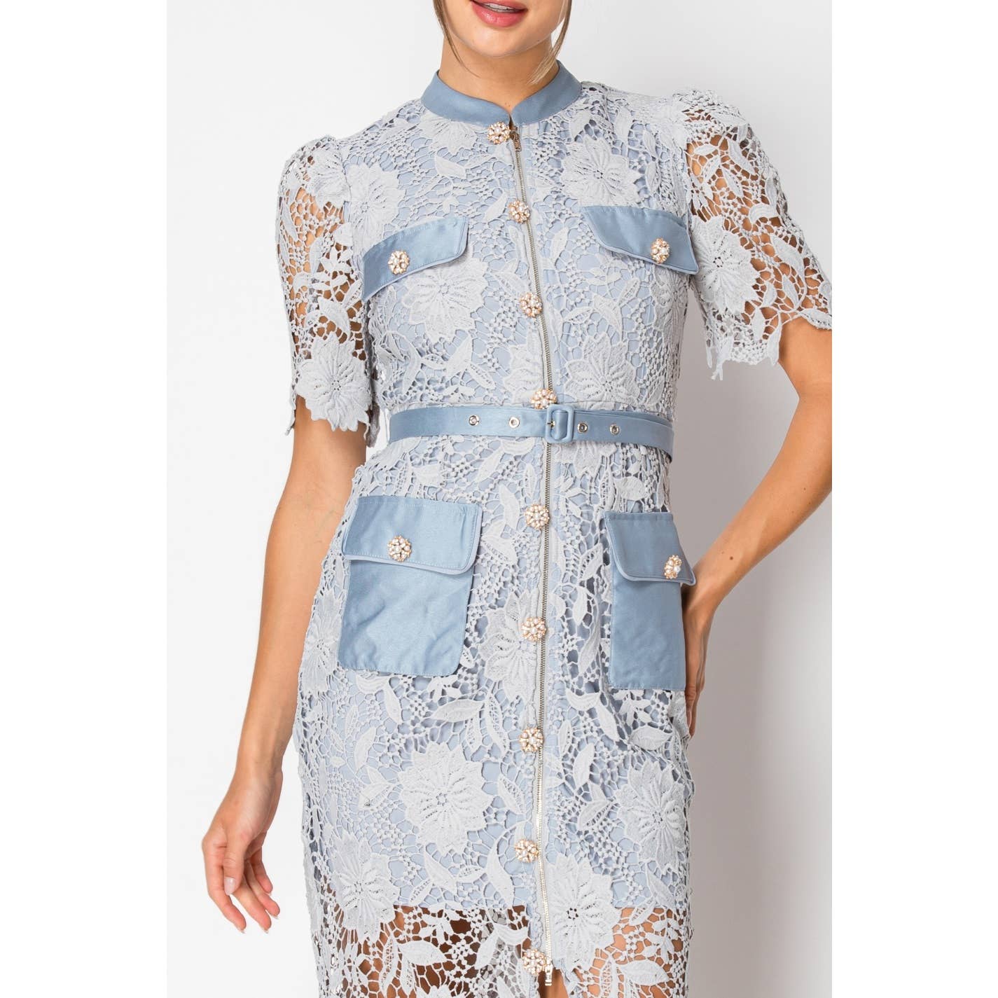 Lace Short Sleeve Zipper Closure Midi Dress