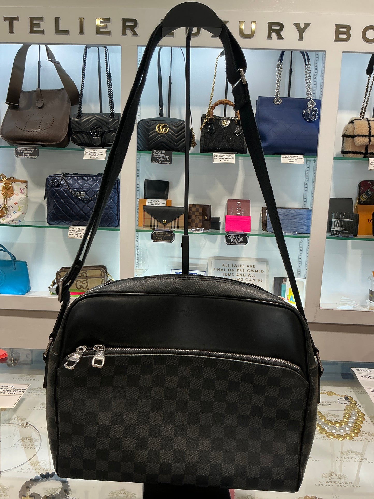 Louis Vuitton Damier Graphite Dayton Reporter - Luxury Pre-Owned
