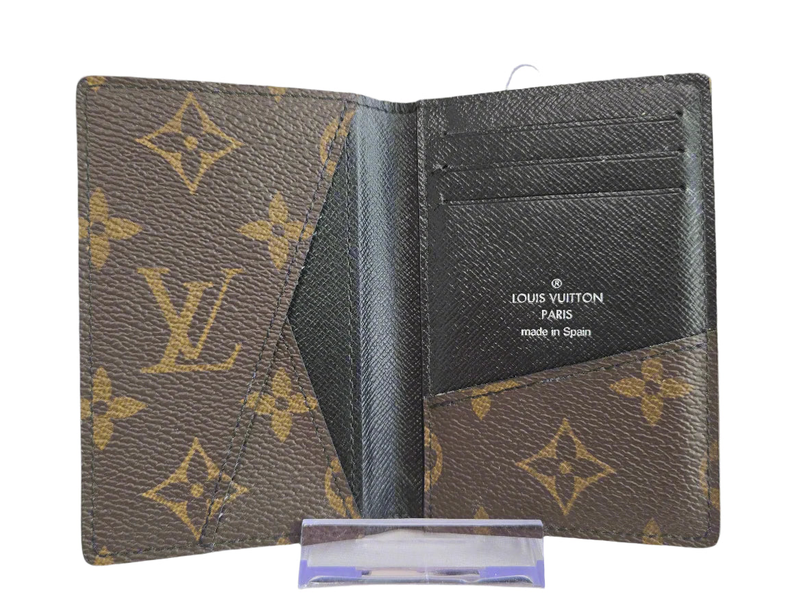 Louis Vuitton Monogram Pocket Organizer / Wallet Pre-owned