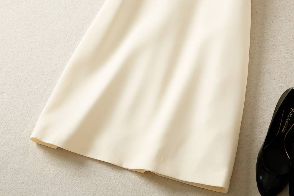 DR0259L Chic Mid-Sleeve Round Neck Dress - Elegant Style