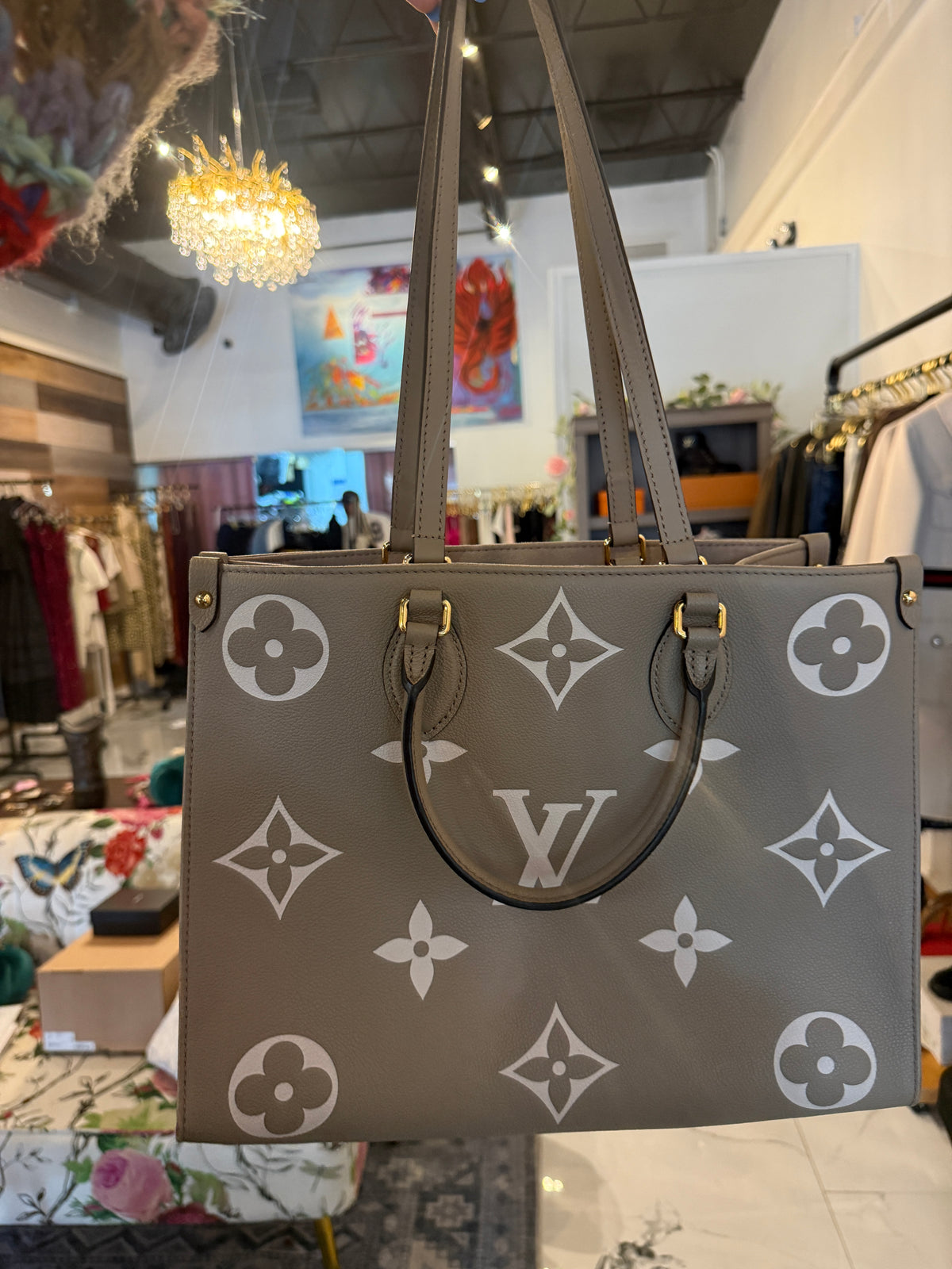 Louis Vuitton Beige On the Go Tote | Luxury Pre-Owned | #280