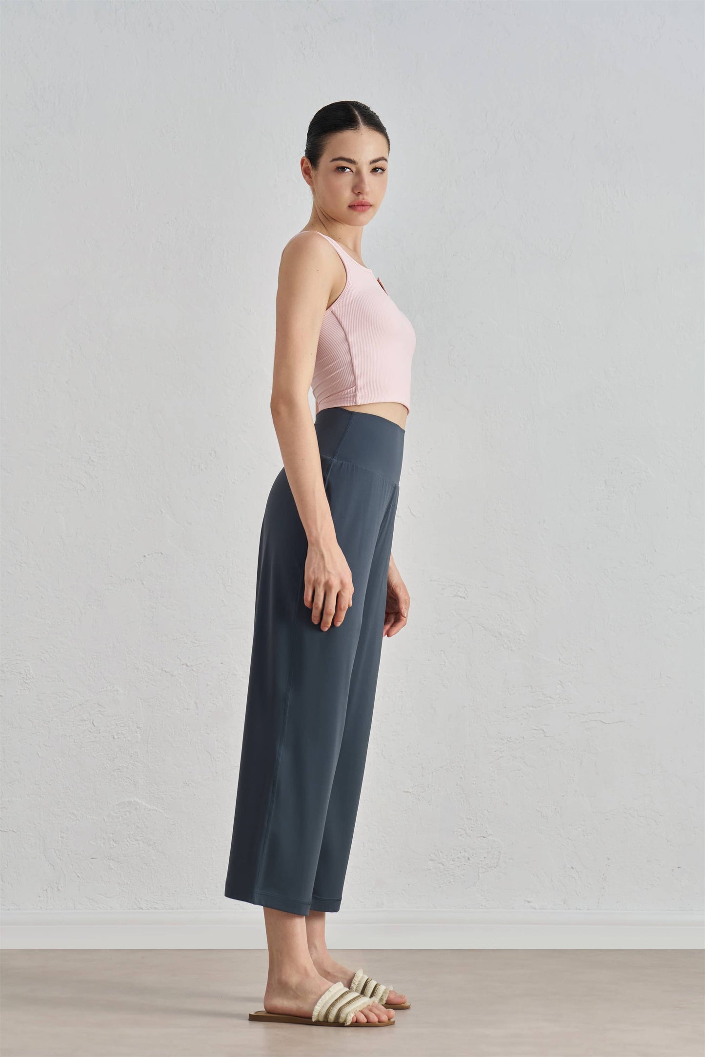 Hera Molded Cup Ribbed Everyday Tank Top
