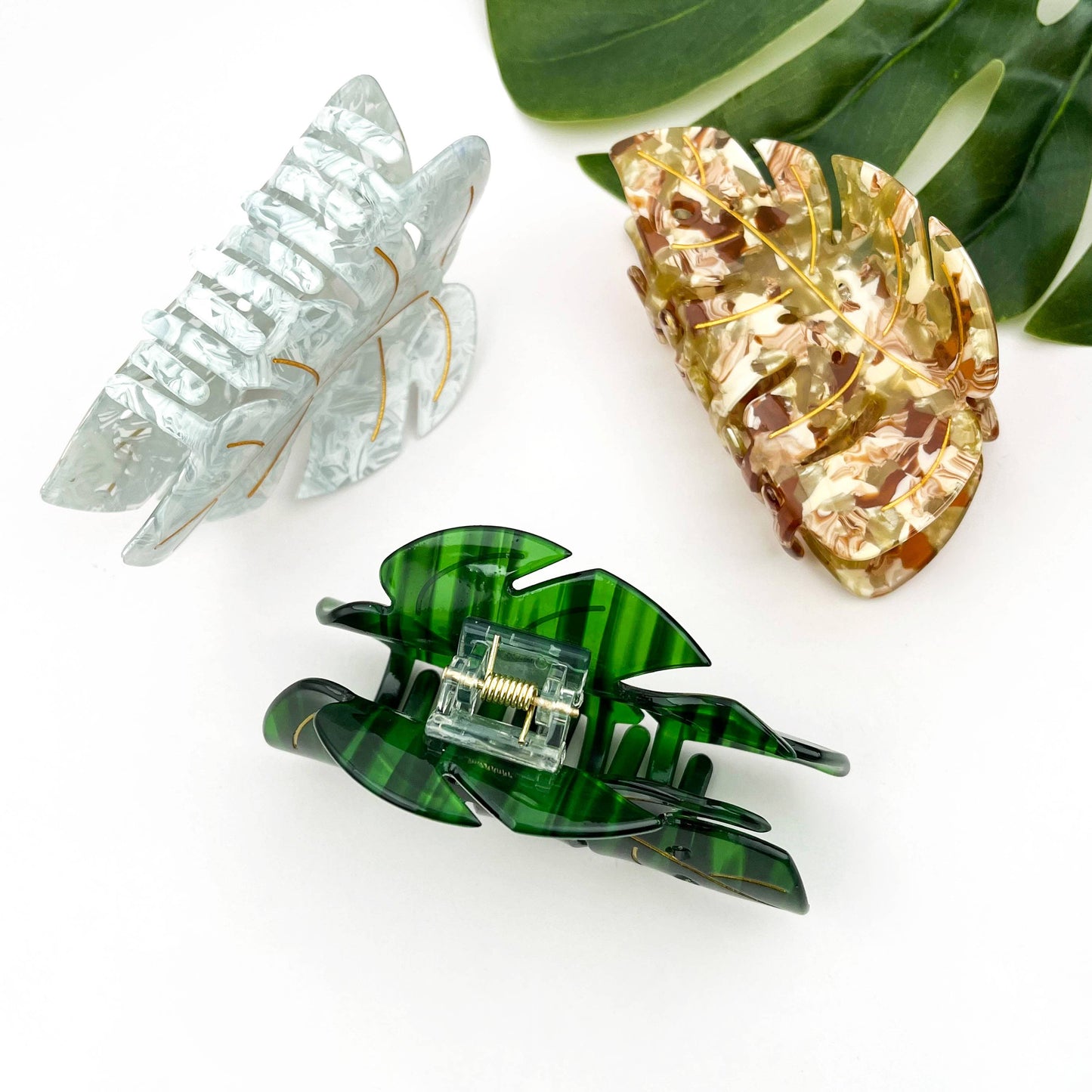 L'Atelier Collection Palm Leaf Claw Clip