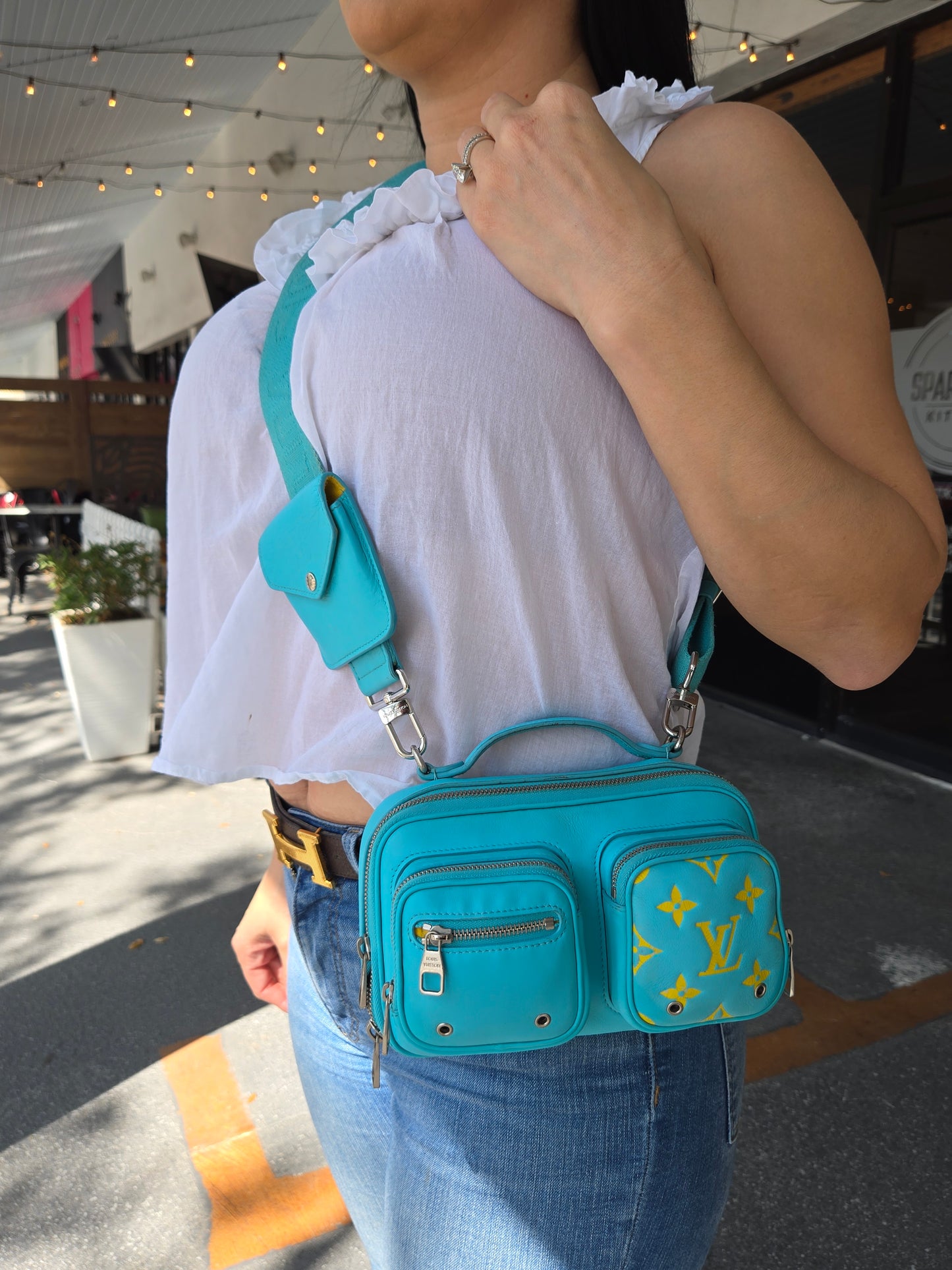 Louis Vuitton Utility Crossbody Pre-owned