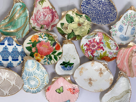Clam Decoupage Shell Ring Dish