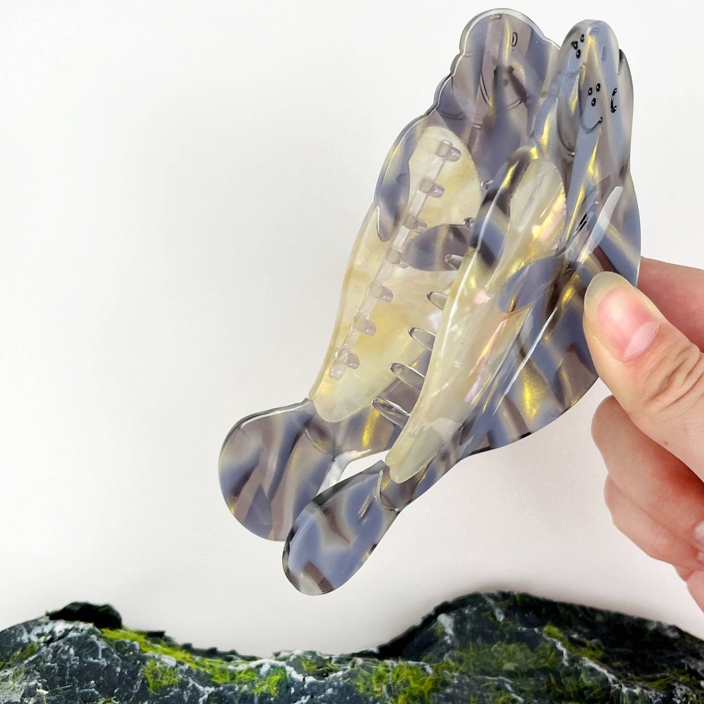 L'Atelier Collection Manatee Claw Clip