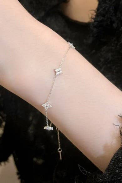 L'Atelier Collection Stainless Steel Flower Bracelet
