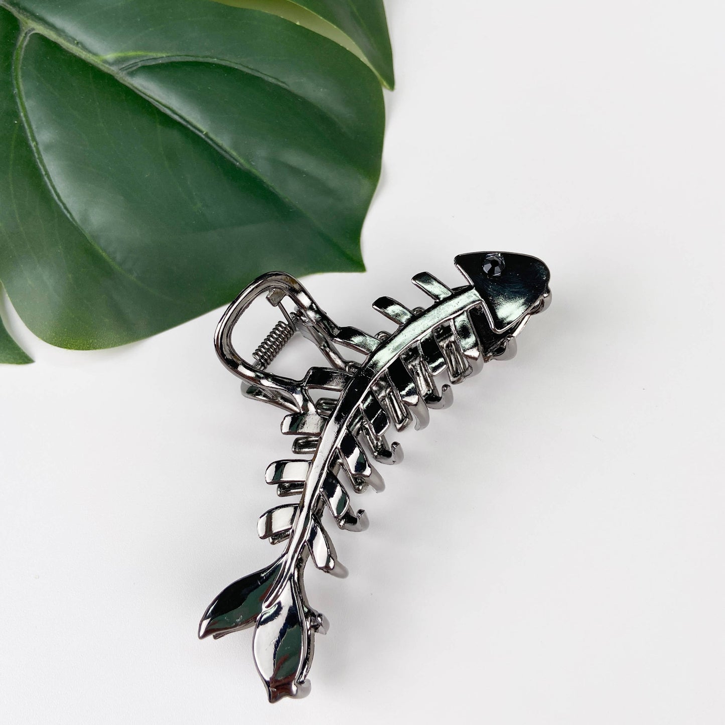 L'Atelier Collection Metal Fishbone Claw Clip
