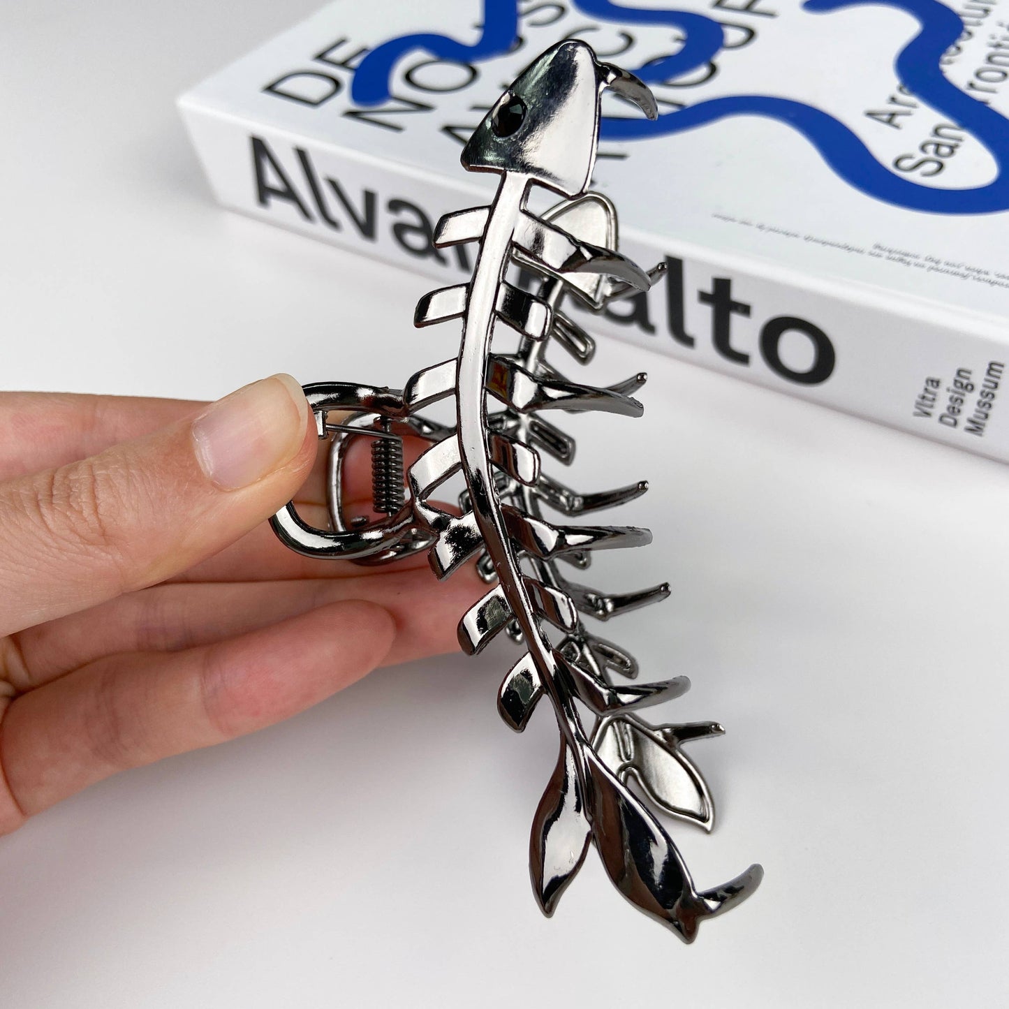 L'Atelier Collection Metal Fishbone Claw Clip