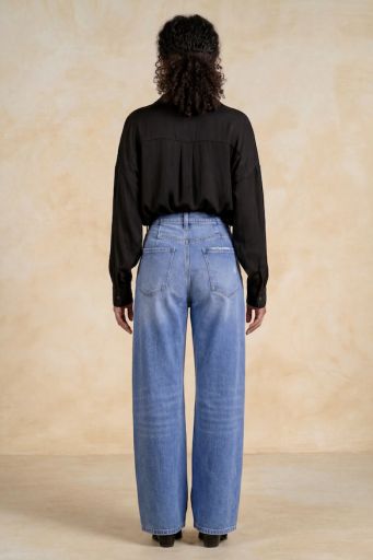 Elan Barrel Jeans
