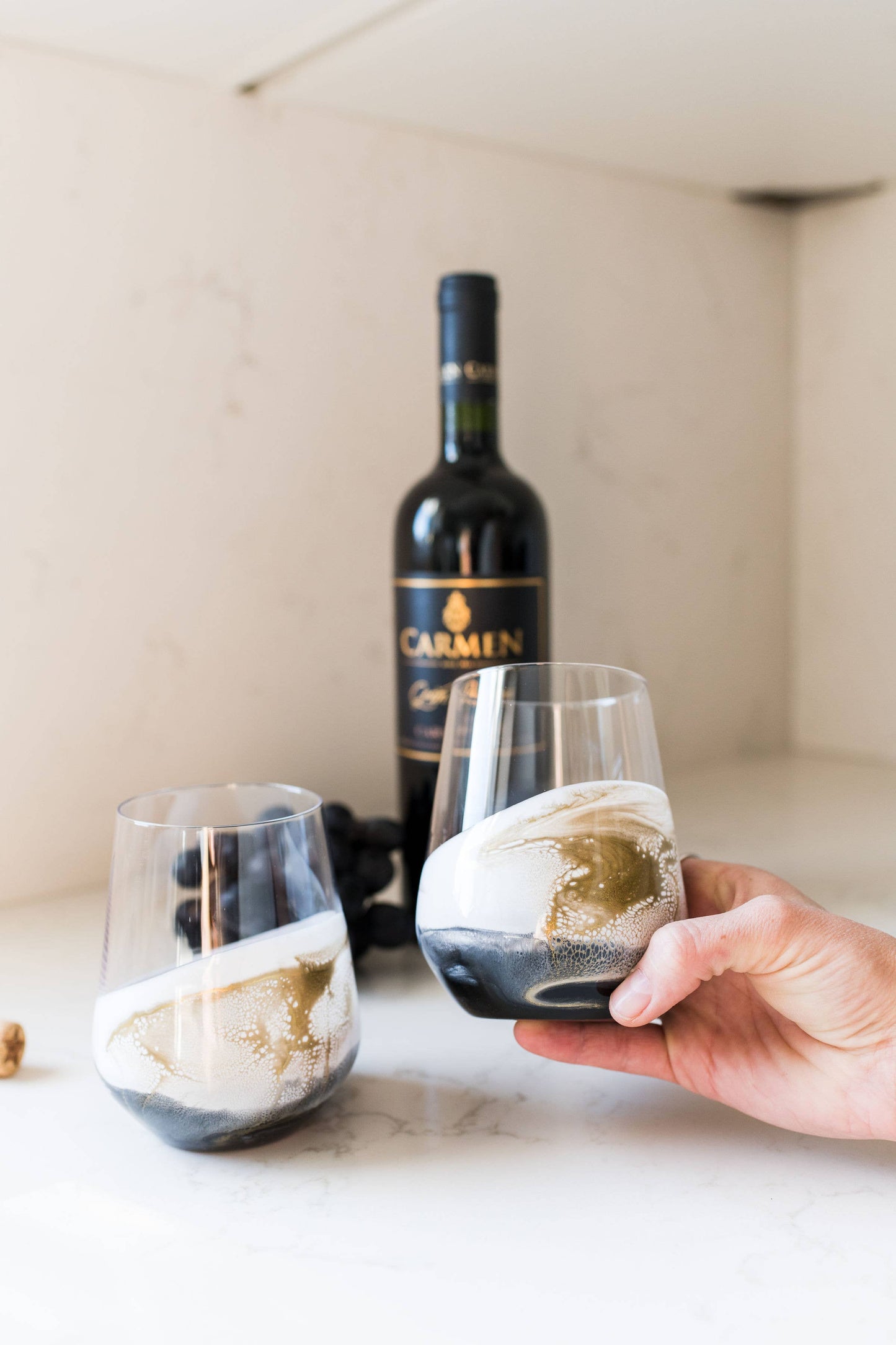Lynn & Liana Designs Resin Accented Wine Glass Set