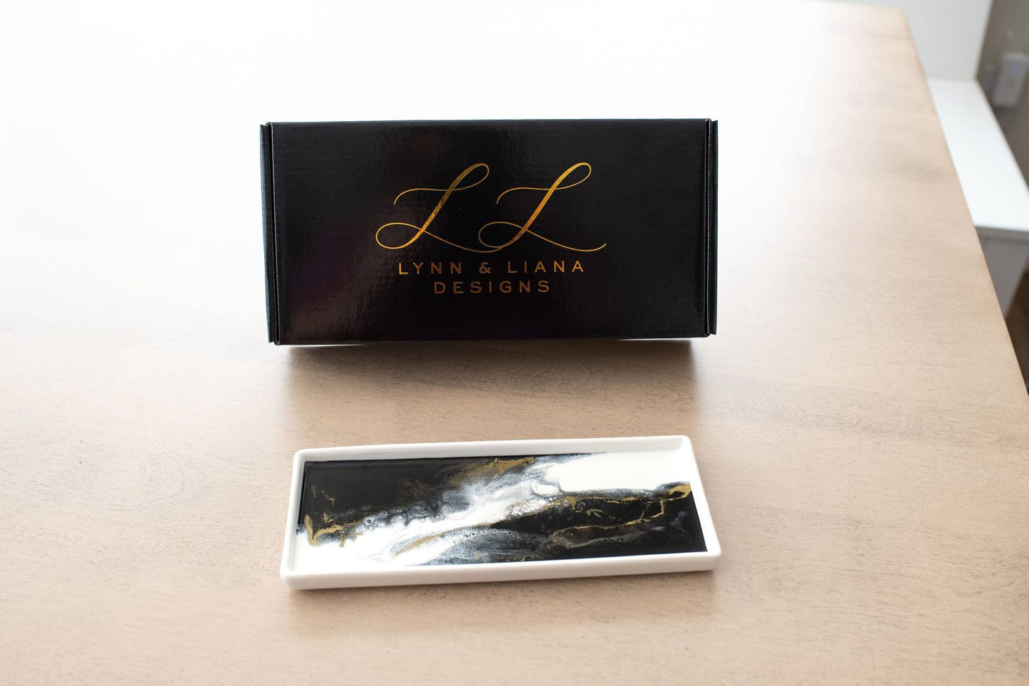 Lynn & Liana Designs Small Resin Ceramic Resin Tray