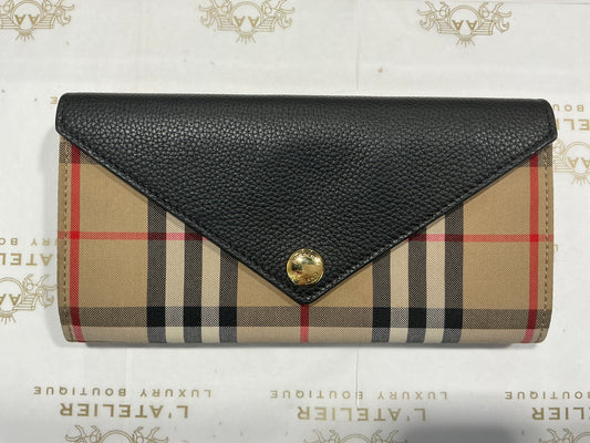 Burberry Continental Wallet - Luxury Pre-owned