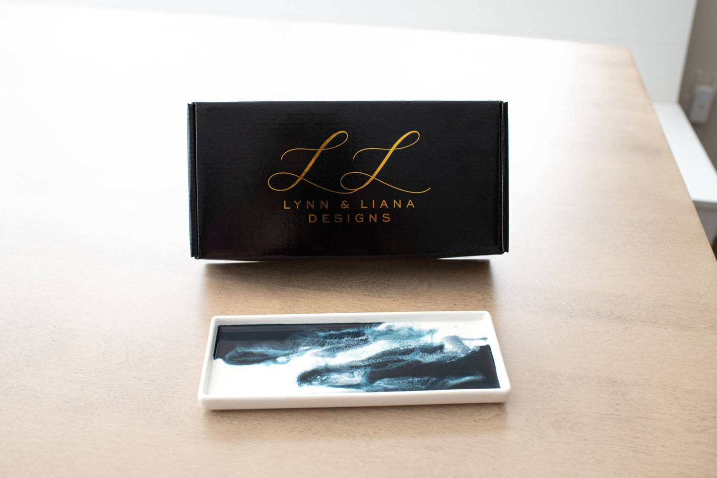 Lynn & Liana Designs Small Resin Ceramic Resin Tray