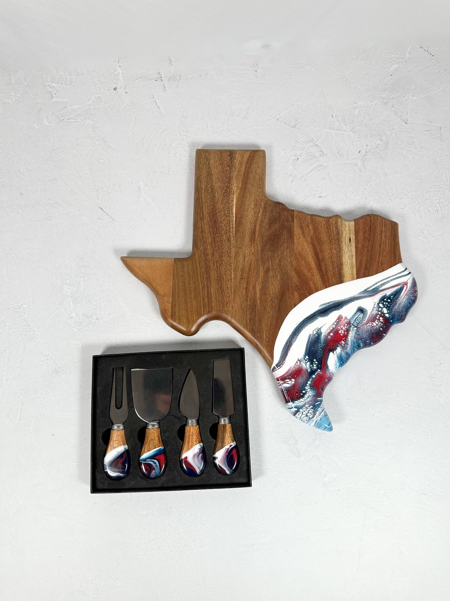 Lynn & Liana Designs America 250 and Fourth of July Collection Wood Board