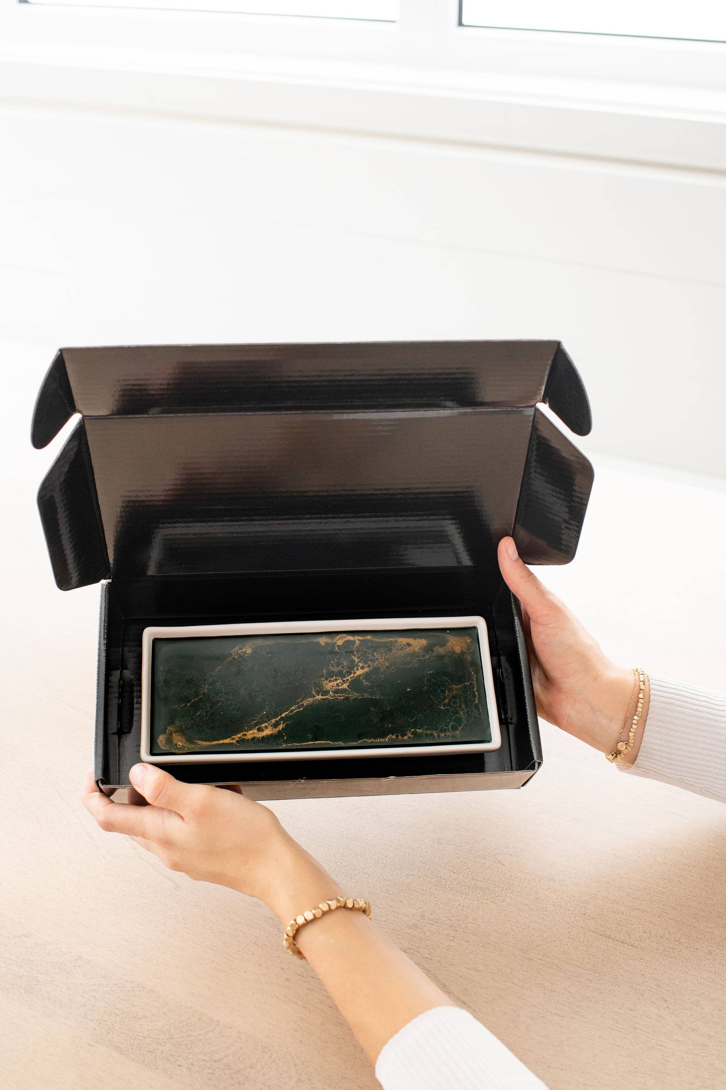 Lynn & Liana Designs Small Resin Ceramic Resin Tray