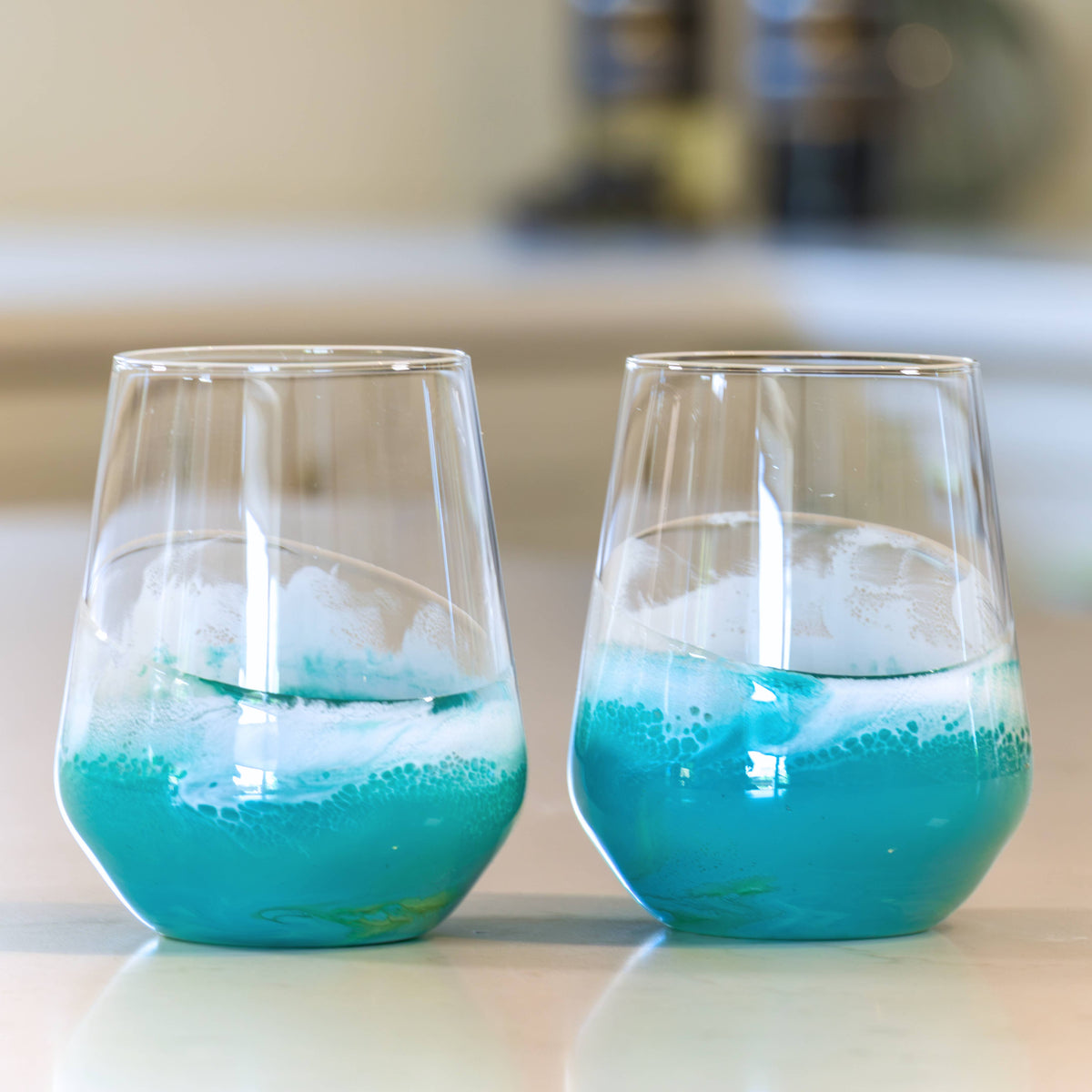 Lynn & Liana Designs Resin Accented Wine Glass Set