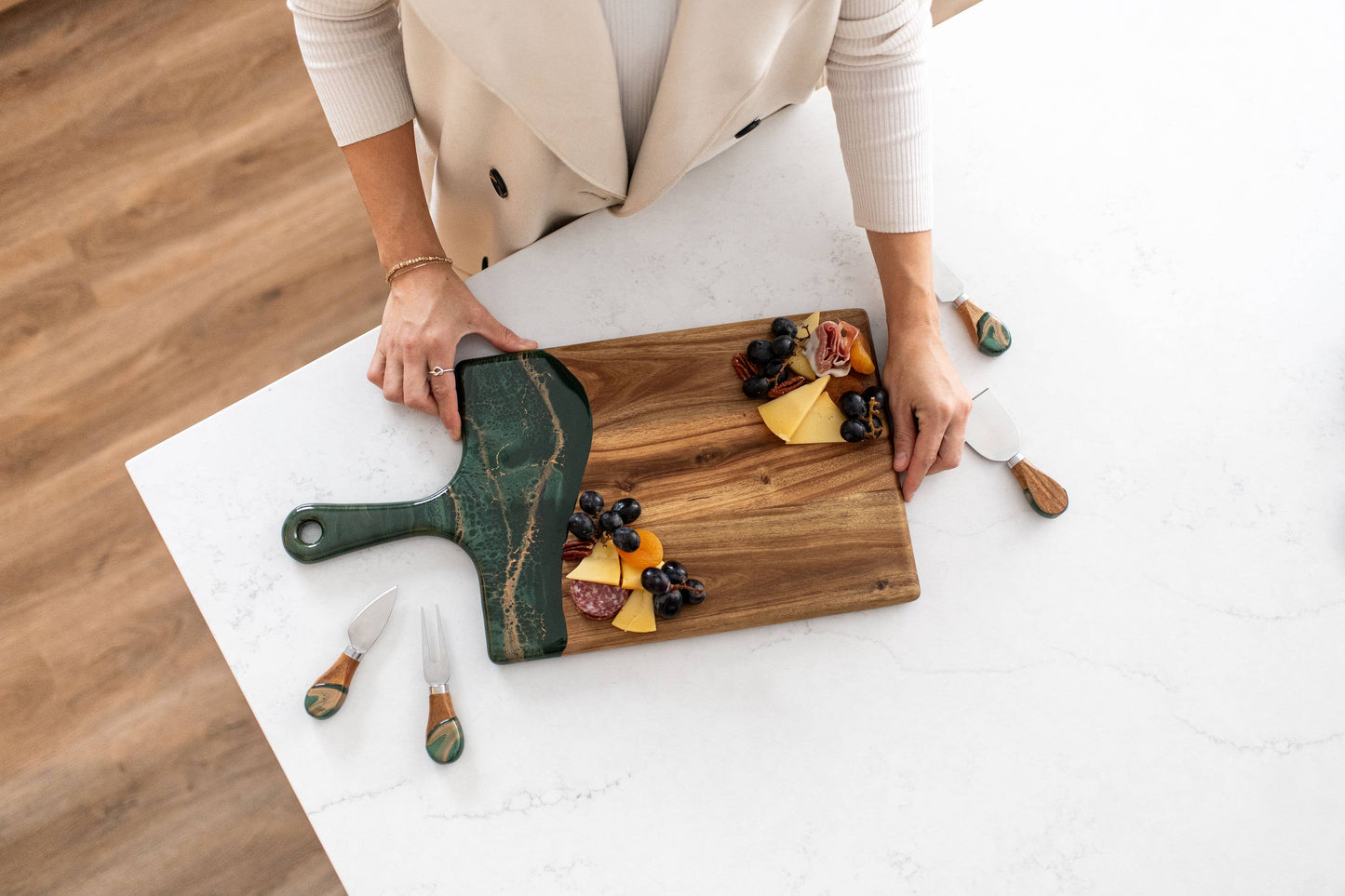 Lynn & Liana Large Resin Charcuterie Board