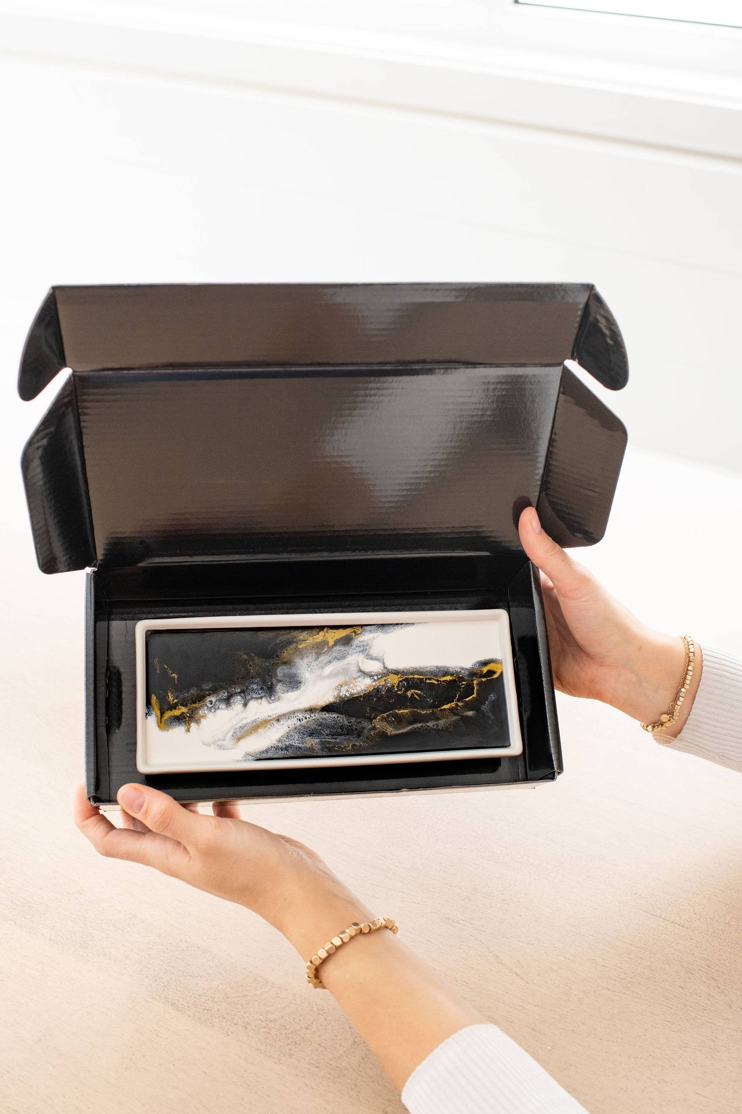 Lynn & Liana Designs Small Resin Ceramic Resin Tray