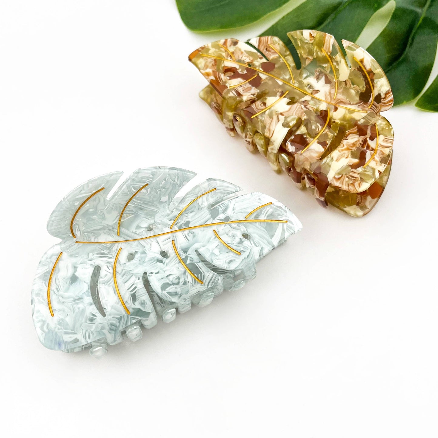 L'Atelier Collection Palm Leaf Claw Clip