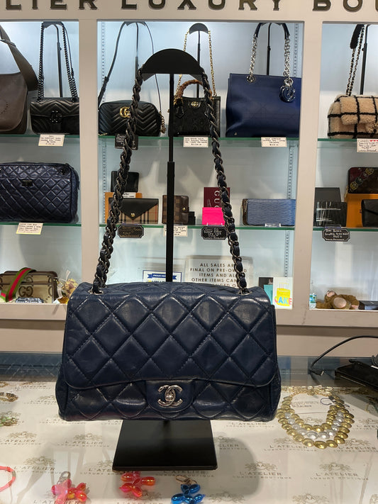 Chanel Classic Flap Bag - Luxury Pre-owned