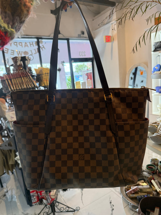 Louis Vuitton Damier Ebene "Totally" Tote | Luxury Pre-Owned | #282