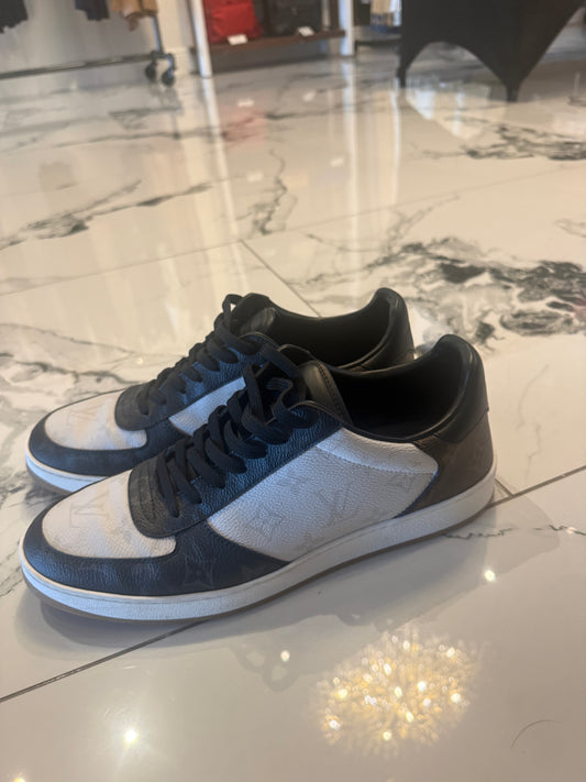 Louis Vuitton Men’s Black & White Monogram Leather Low-Top Sneakers | Luxury Pre-Owned