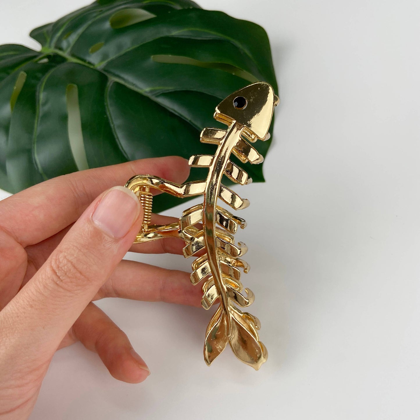 L'Atelier Collection Metal Fishbone Claw Clip
