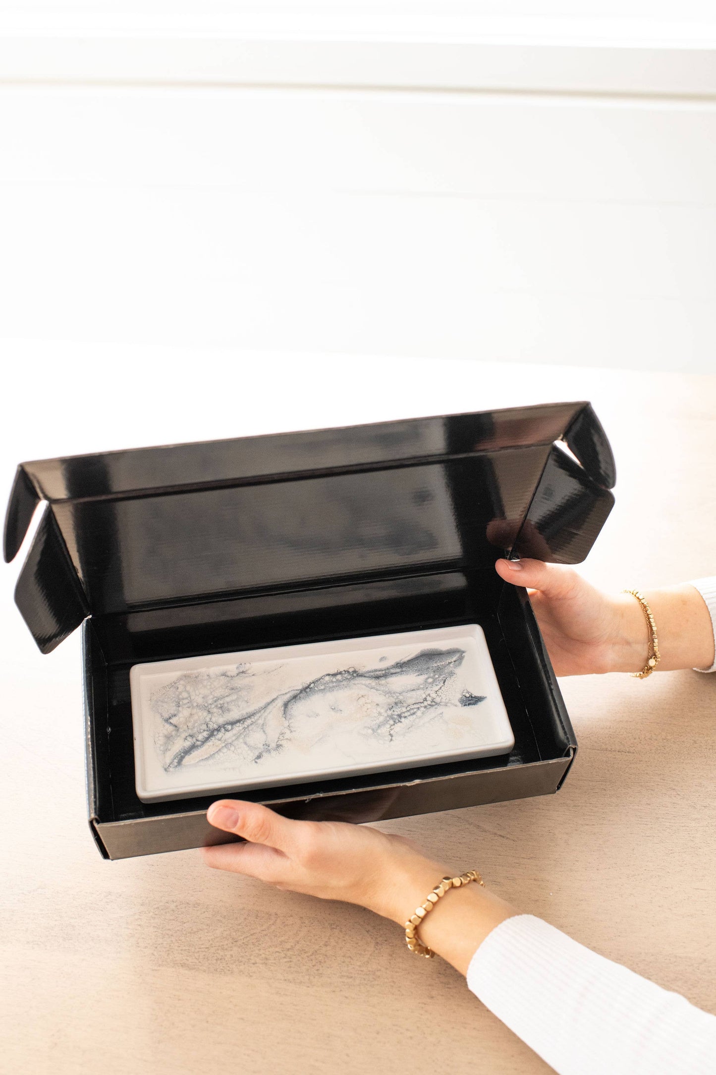 Lynn & Liana Designs Small Resin Ceramic Resin Tray
