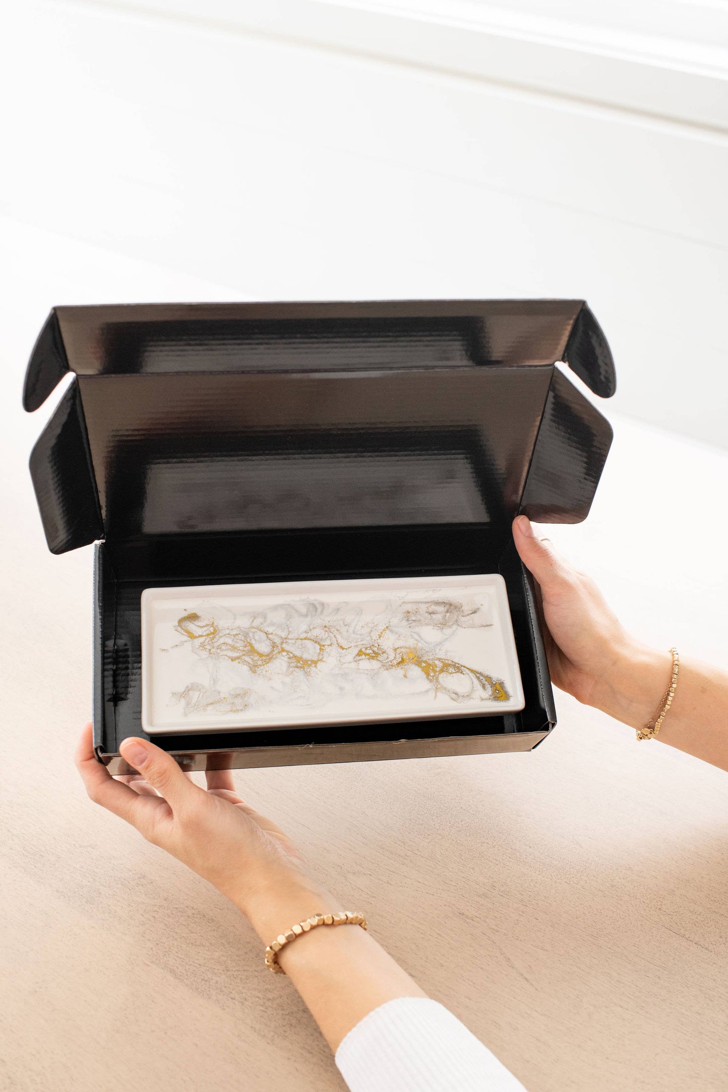 Lynn & Liana Designs Small Resin Ceramic Resin Tray