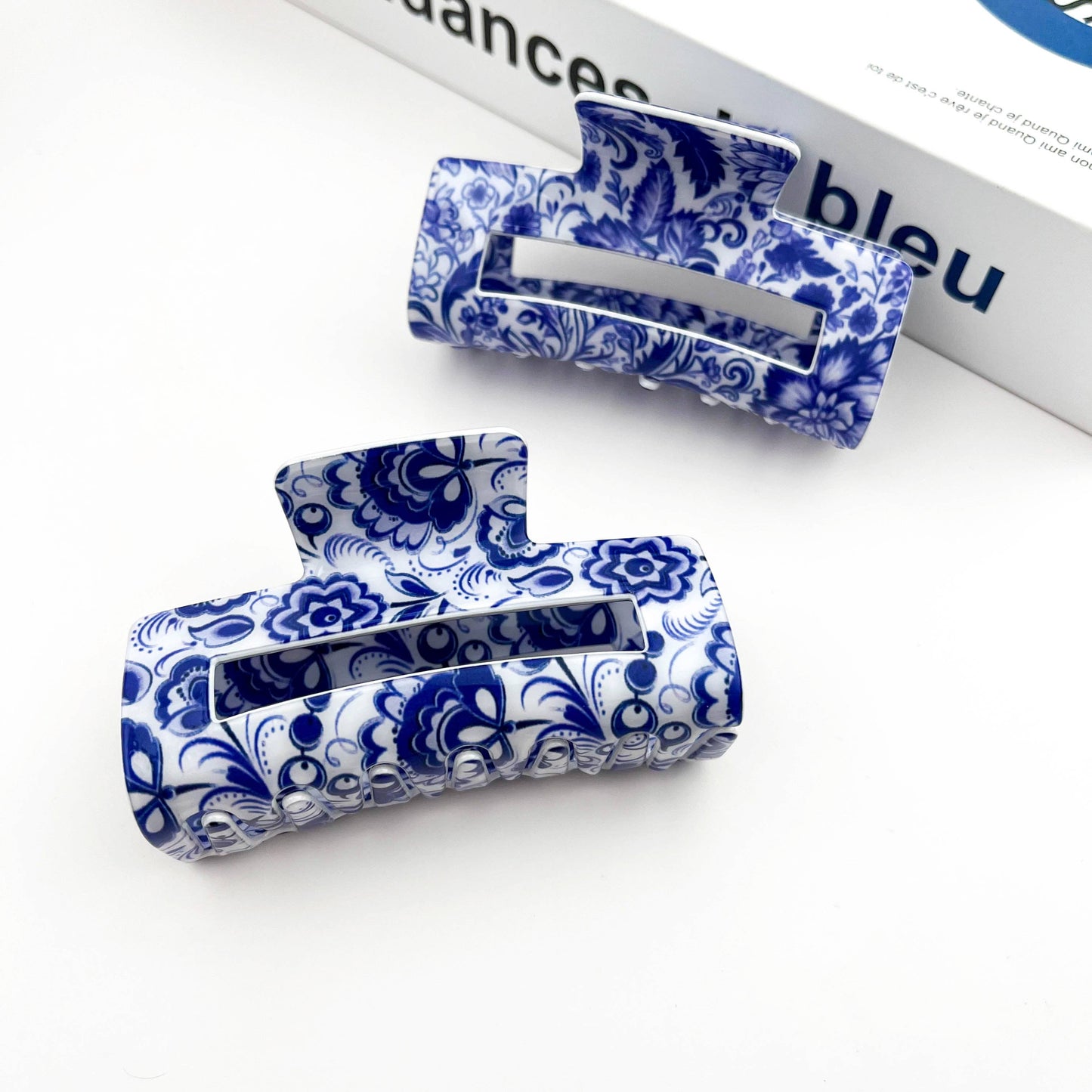 L'Atelier Collection Coastal Porcelain Claw Clip