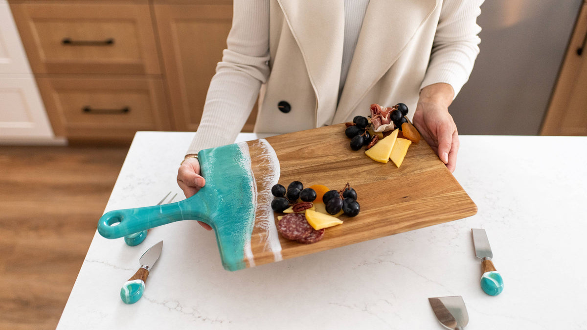 Lynn & Liana Large Resin Charcuterie Board
