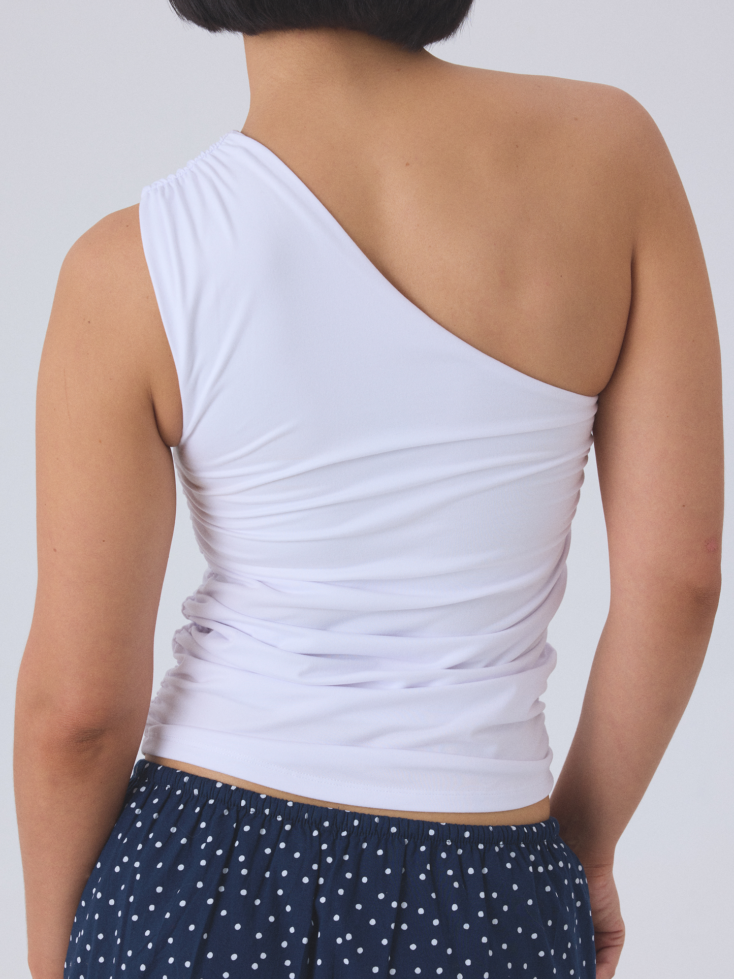 Klassy Solid Ruched One Shoulder Tank Top