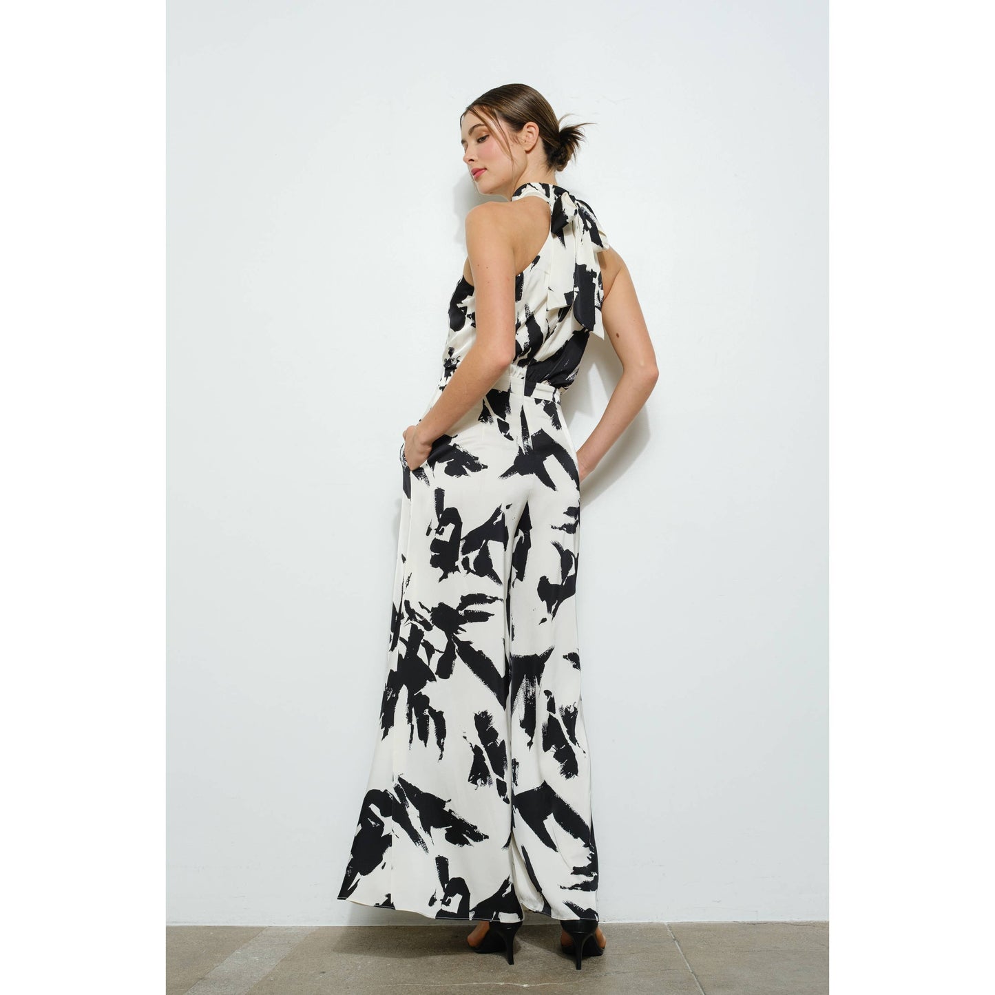 Abstract Print Halter Neck Wide-Leg Jumpsuit