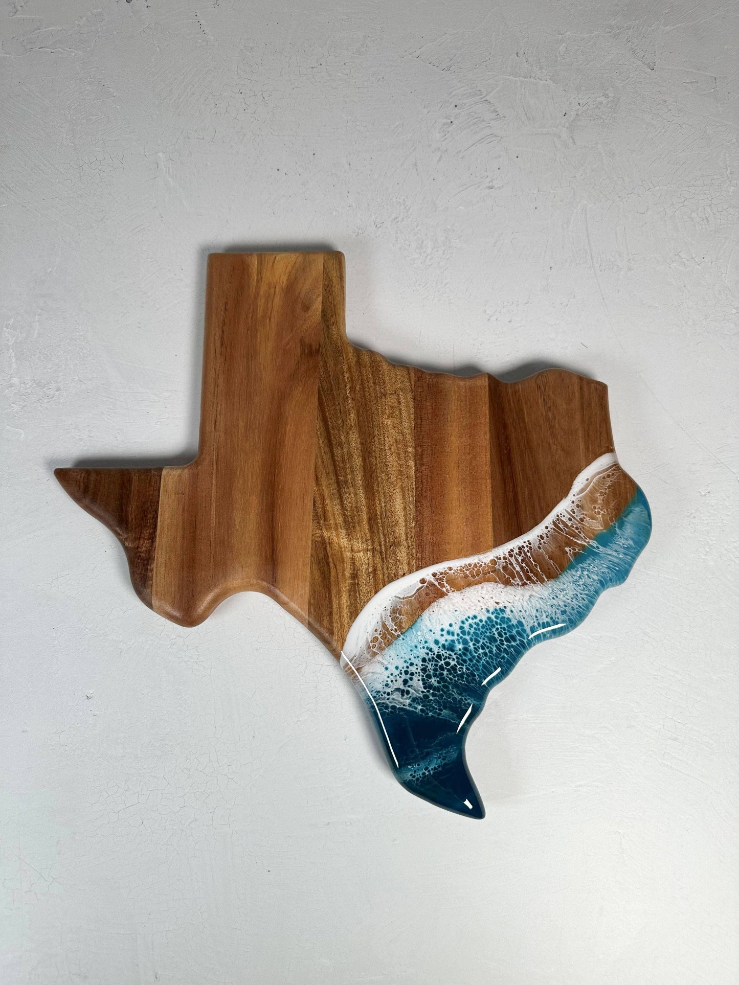 Lynn & Liana Designs State-Shaped Acacia-Resin Cheese Board