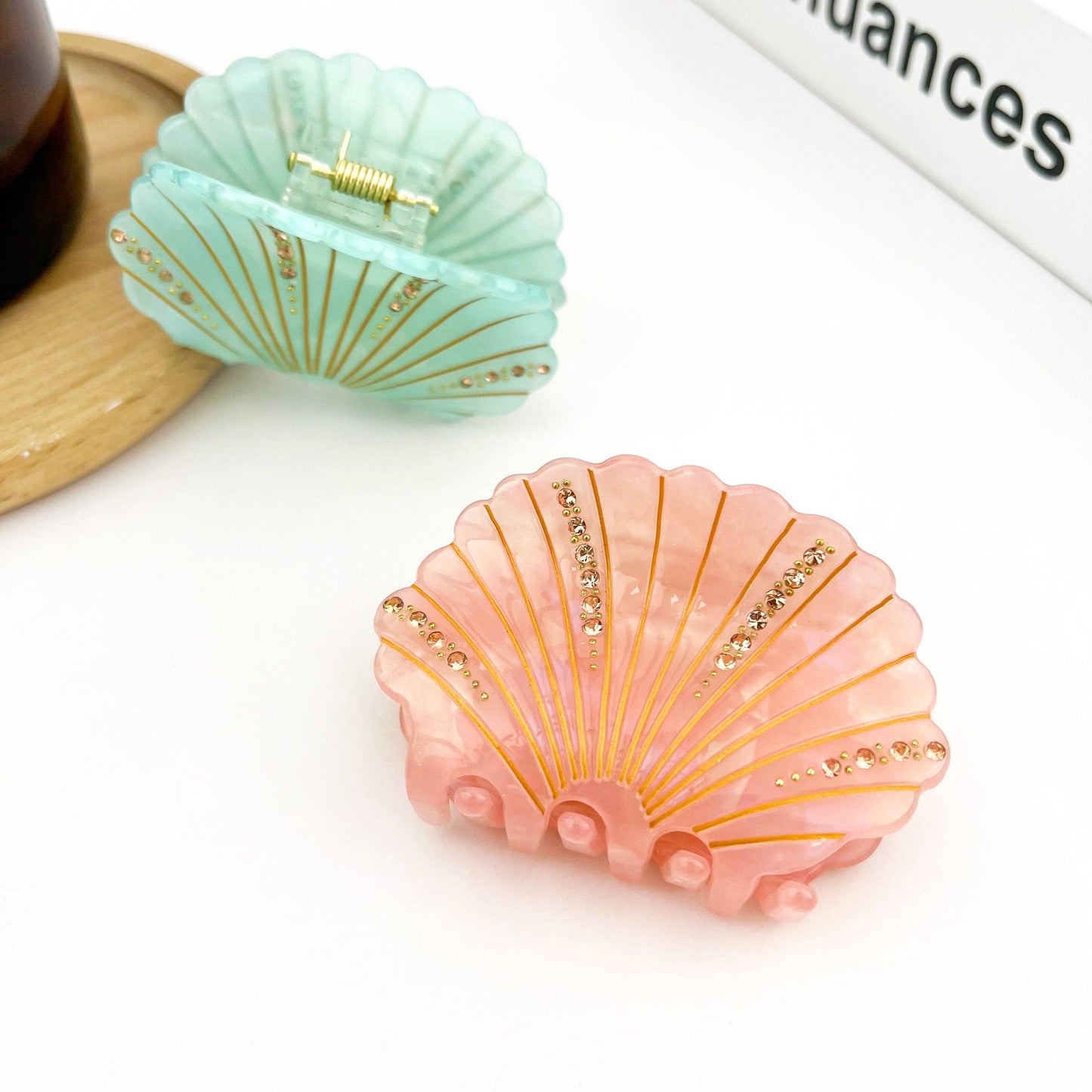 L'Atelier Large Bling Seashell Claw Clips
