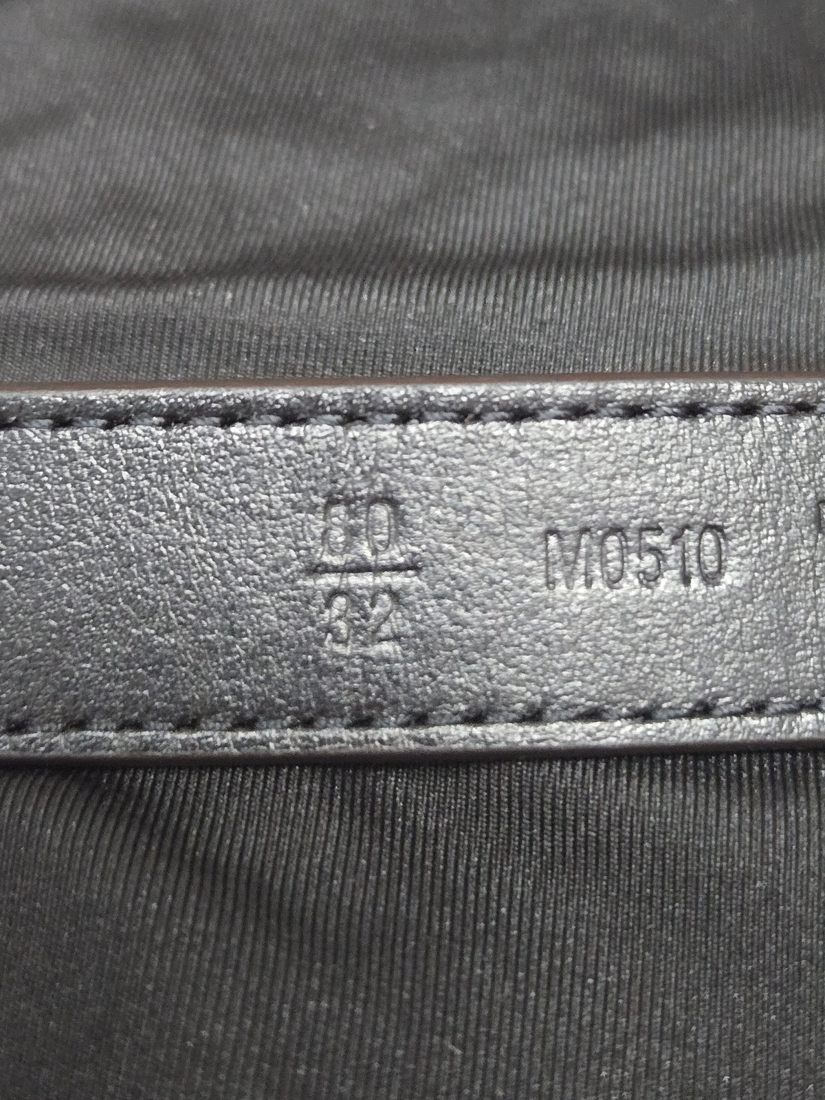 Louis Vuitton LV Circle Prime 20MM Reversible Belt | Luxury Pre-owned