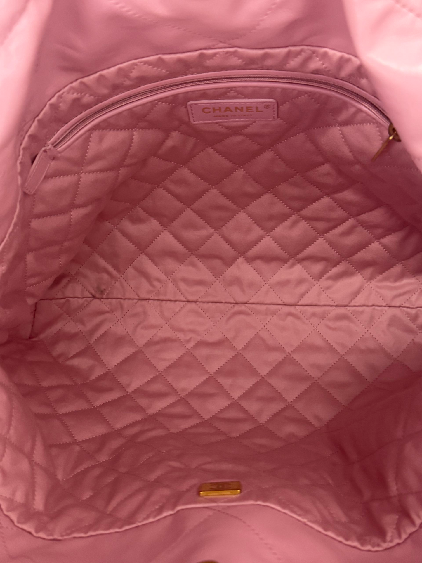 Chanel 22 Bag - Luxury Preowned