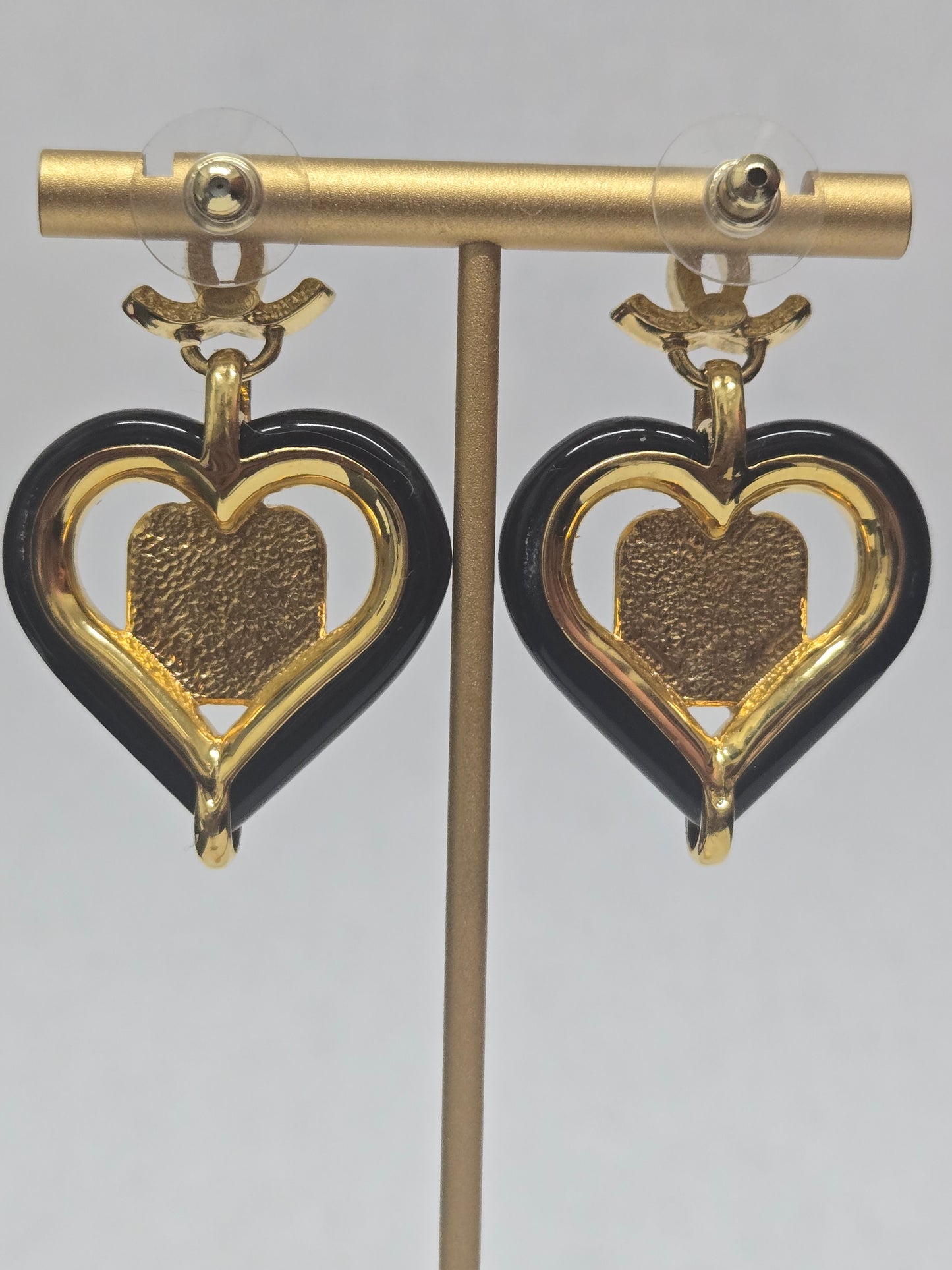 Chanel Black and Pink Heart Drop Earrings | Luxury Pre-owned