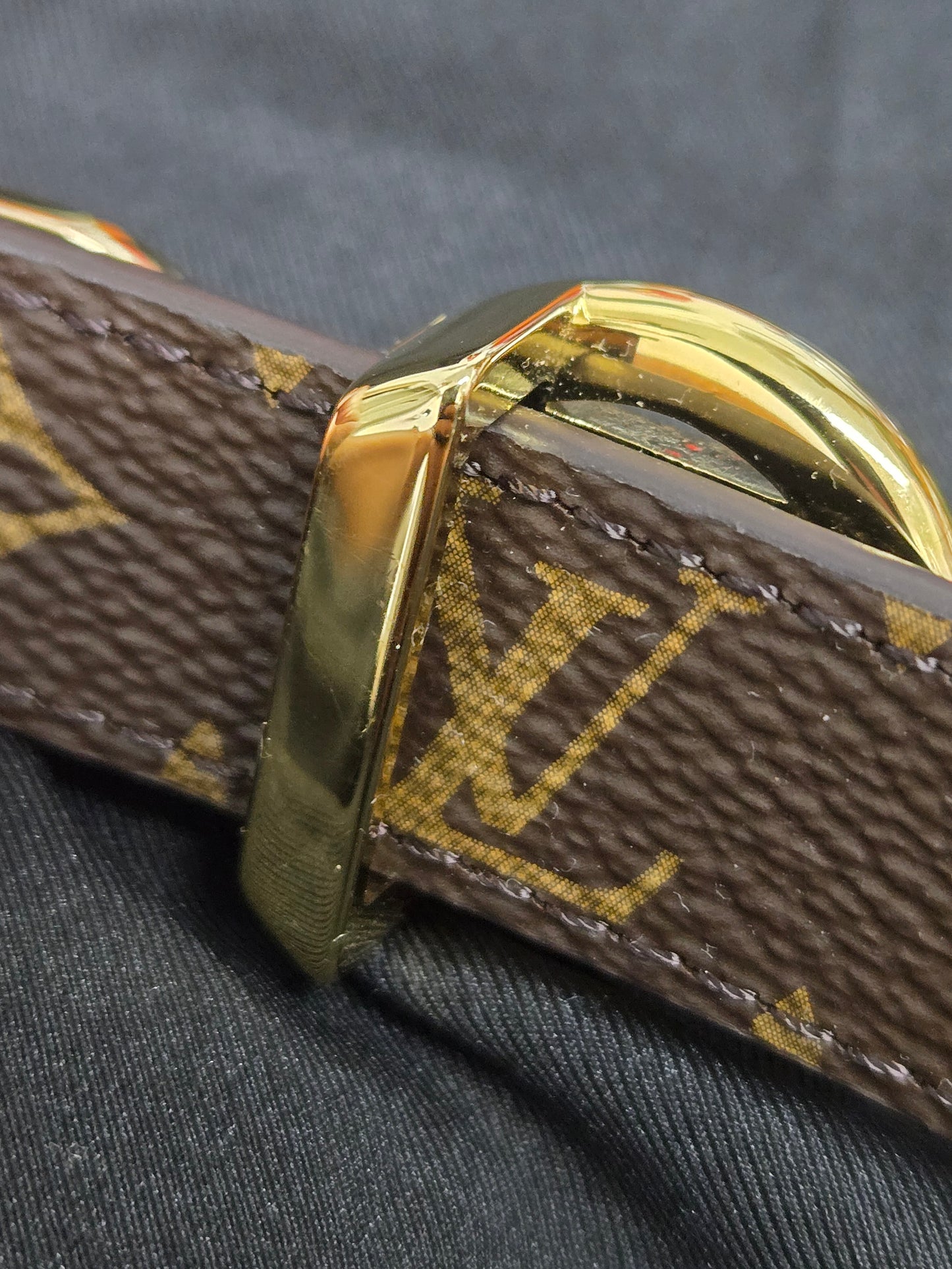 Louis Vuitton LV Circle Prime 20MM Reversible Belt | Luxury Pre-owned