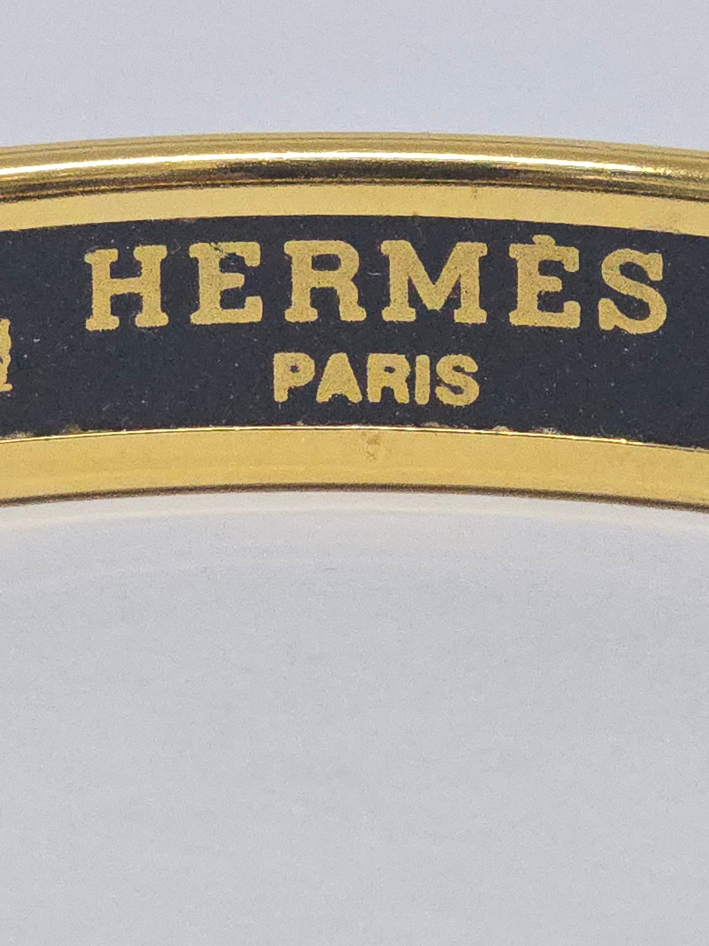 Hermès Narrow Printed Enamel Bangle | Luxury Pre-owned