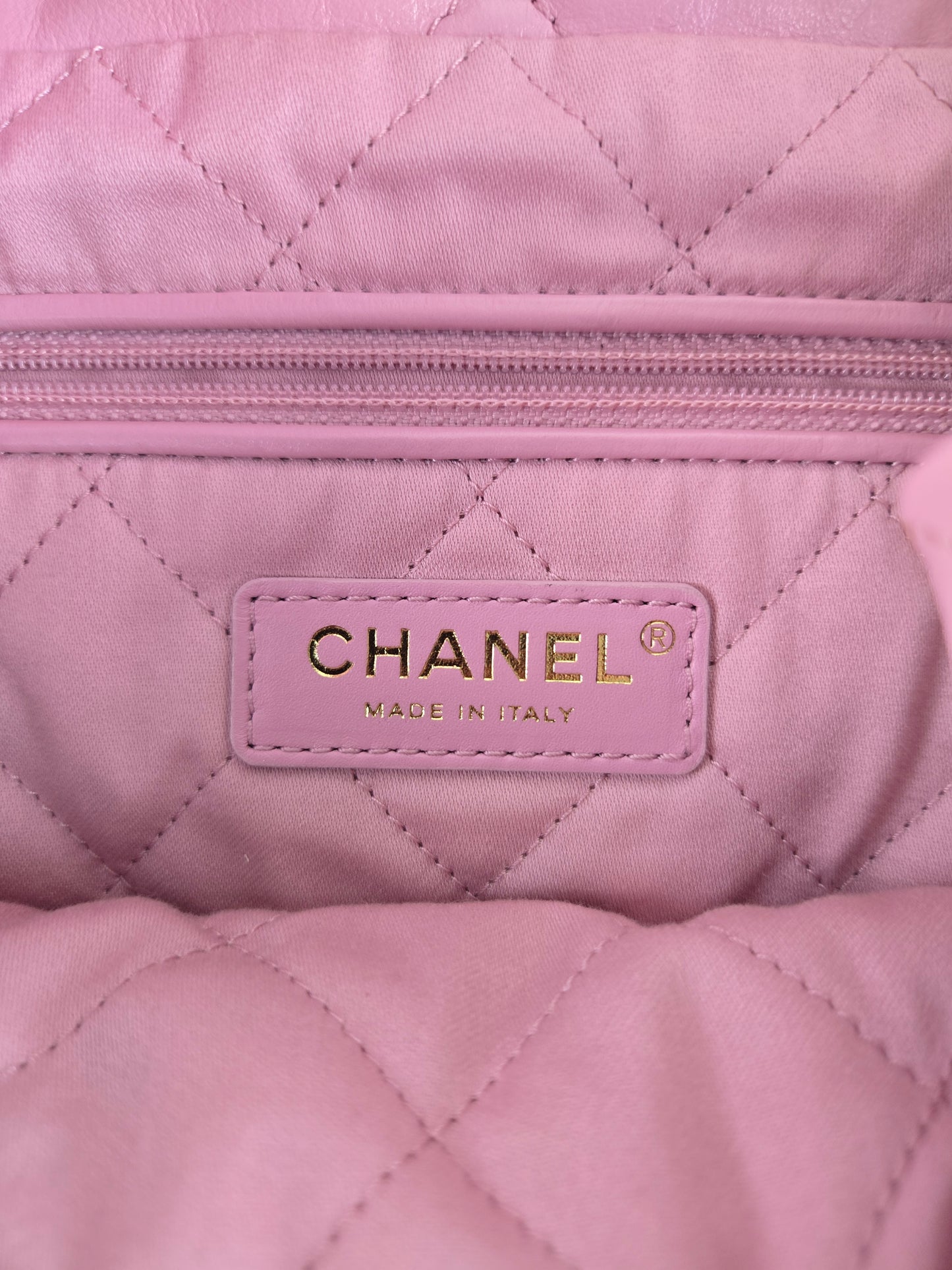 Chanel 22 Bag - Luxury Preowned