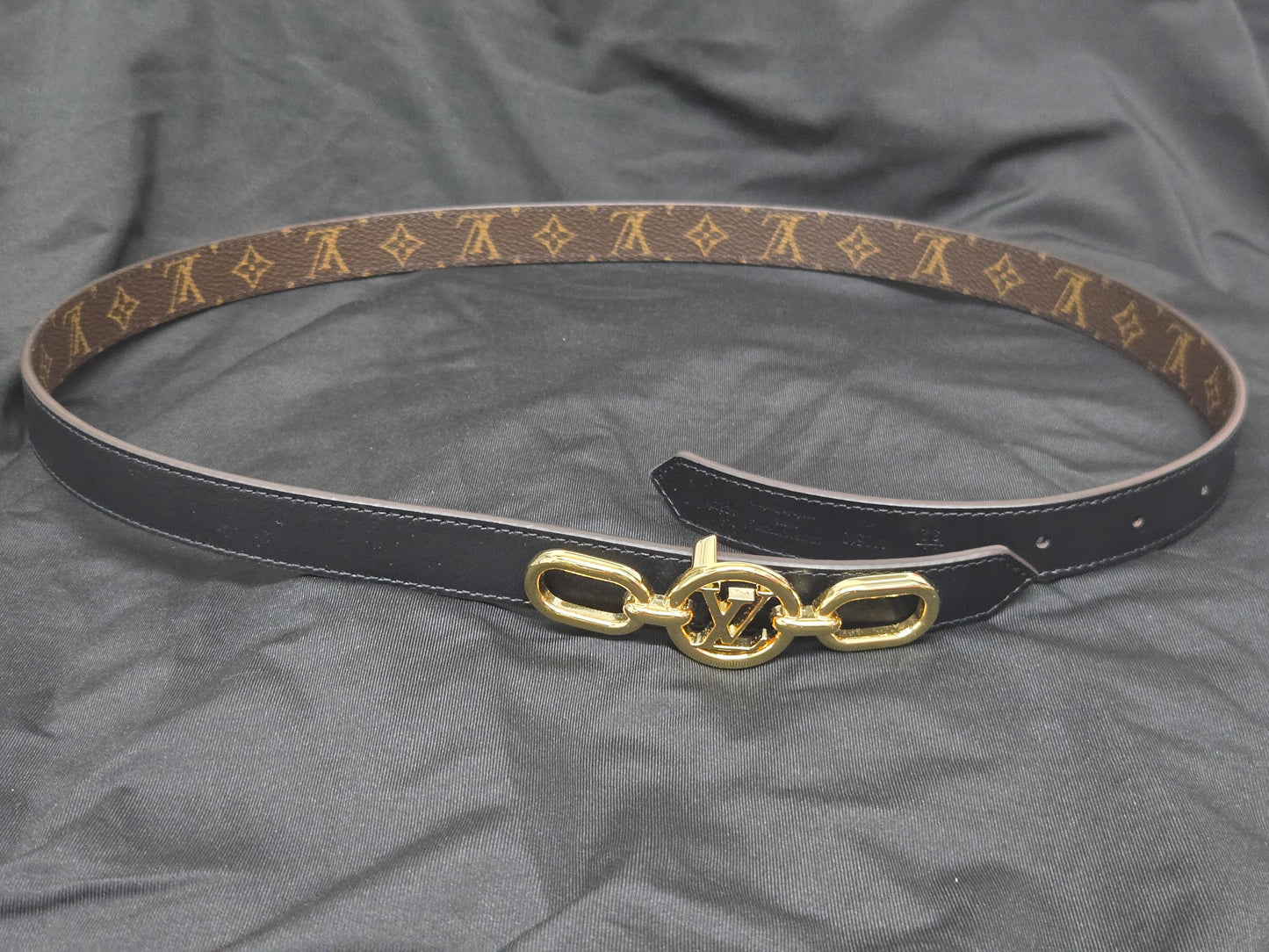 Louis Vuitton LV Circle Prime 20MM Reversible Belt | Luxury Pre-owned