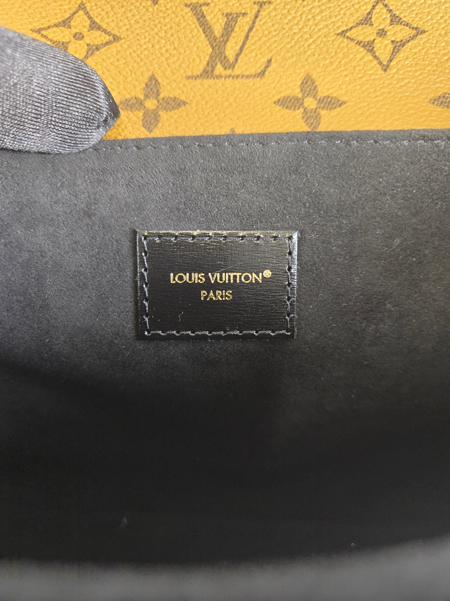 Louis Vuitton Reverse Monogram Pochette Metis - Luxury Preowned